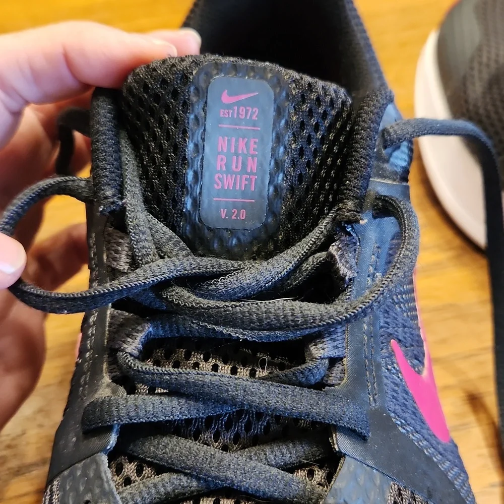 Nike Run Swift 2 Running Sneakers Size 9.5 - Picture 6 of 8